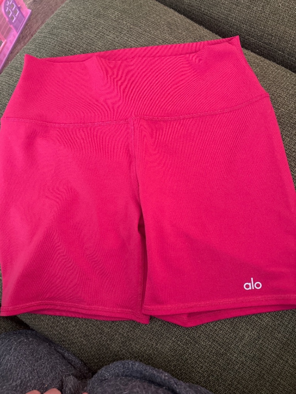 Alo Yoga High-Waist Biker Shorts Size L – Hot Pink